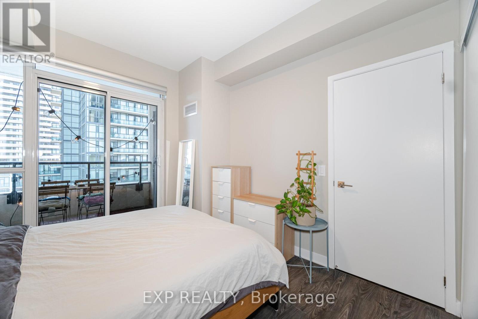 916 - 4055 Parkside Village Drive, Mississauga, Ontario  L5B 0K8 - Photo 15 - W12163027