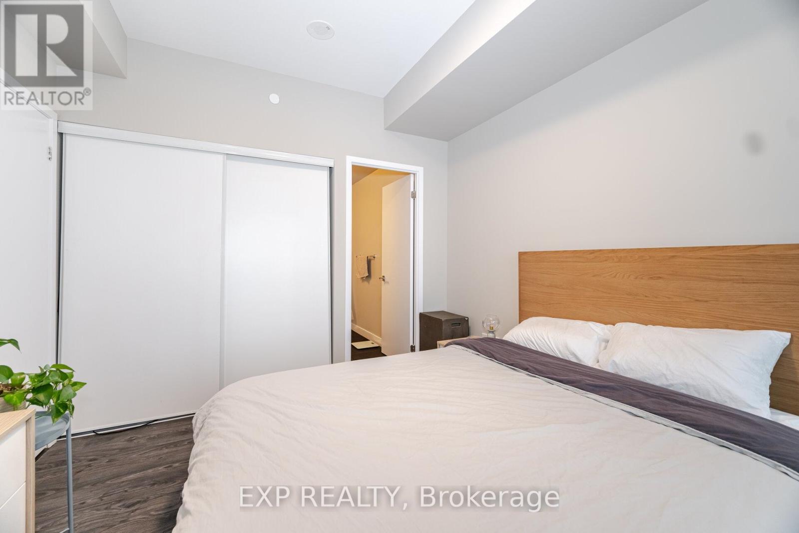 916 - 4055 Parkside Village Drive, Mississauga, Ontario  L5B 0K8 - Photo 16 - W12163027