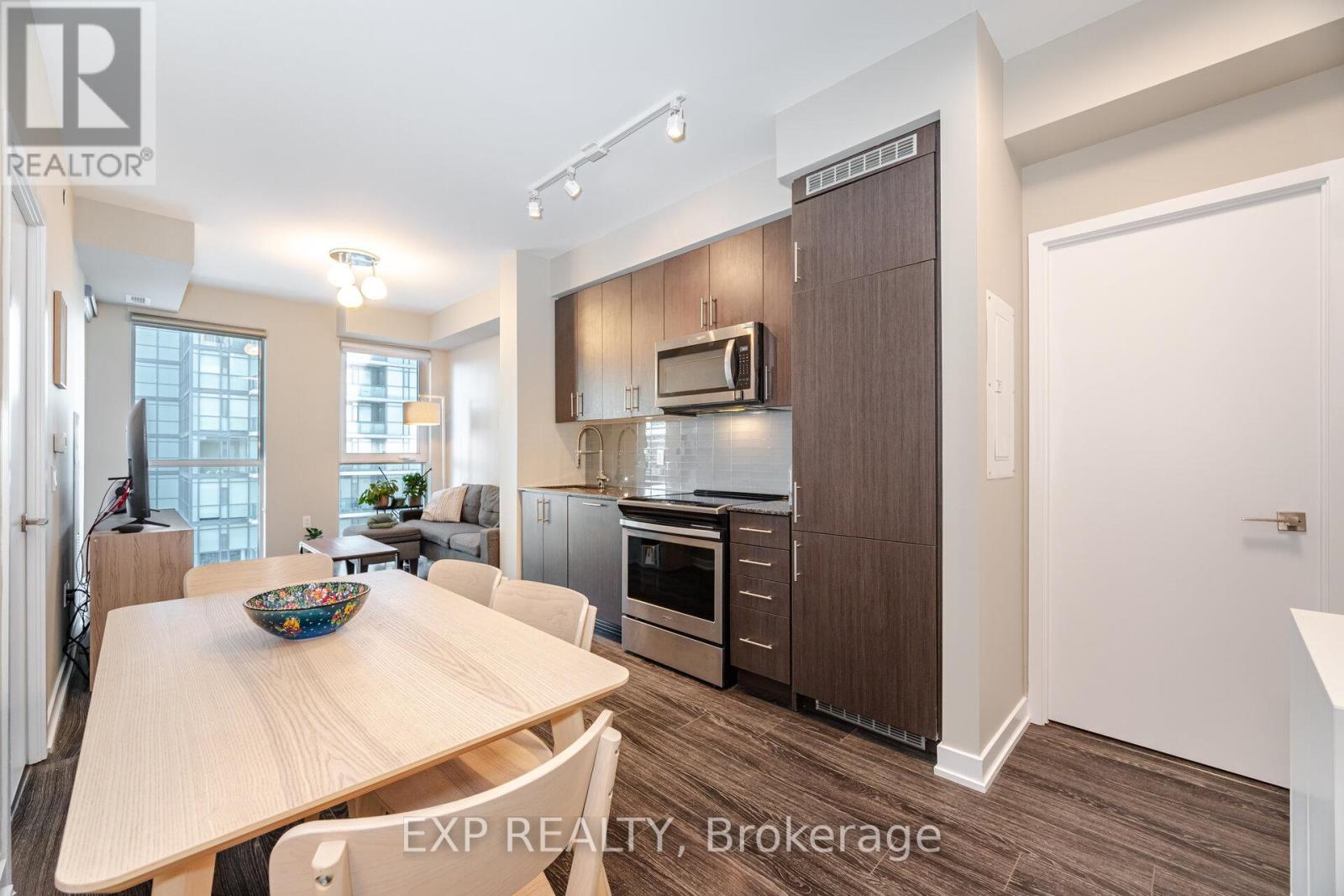916 - 4055 Parkside Village Drive, Mississauga, Ontario  L5B 0K8 - Photo 8 - W12163027