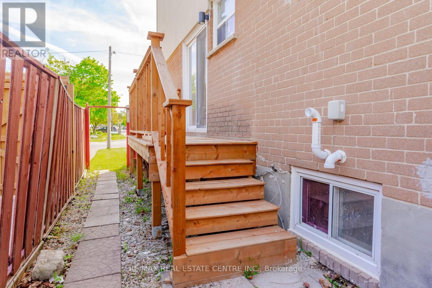 5 Autumn Boulevard, Brampton, Ontario  L6T 2V3 - Photo 35 - W12163037