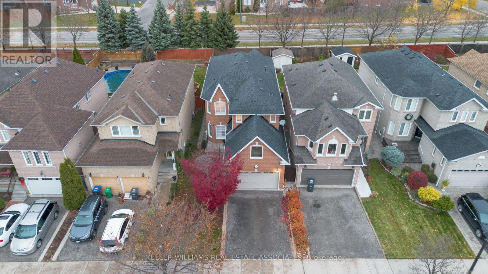 6411 Seaver Road, Mississauga (East Credit), Ontario  L5V 2J2 - Photo 37 - W12163071