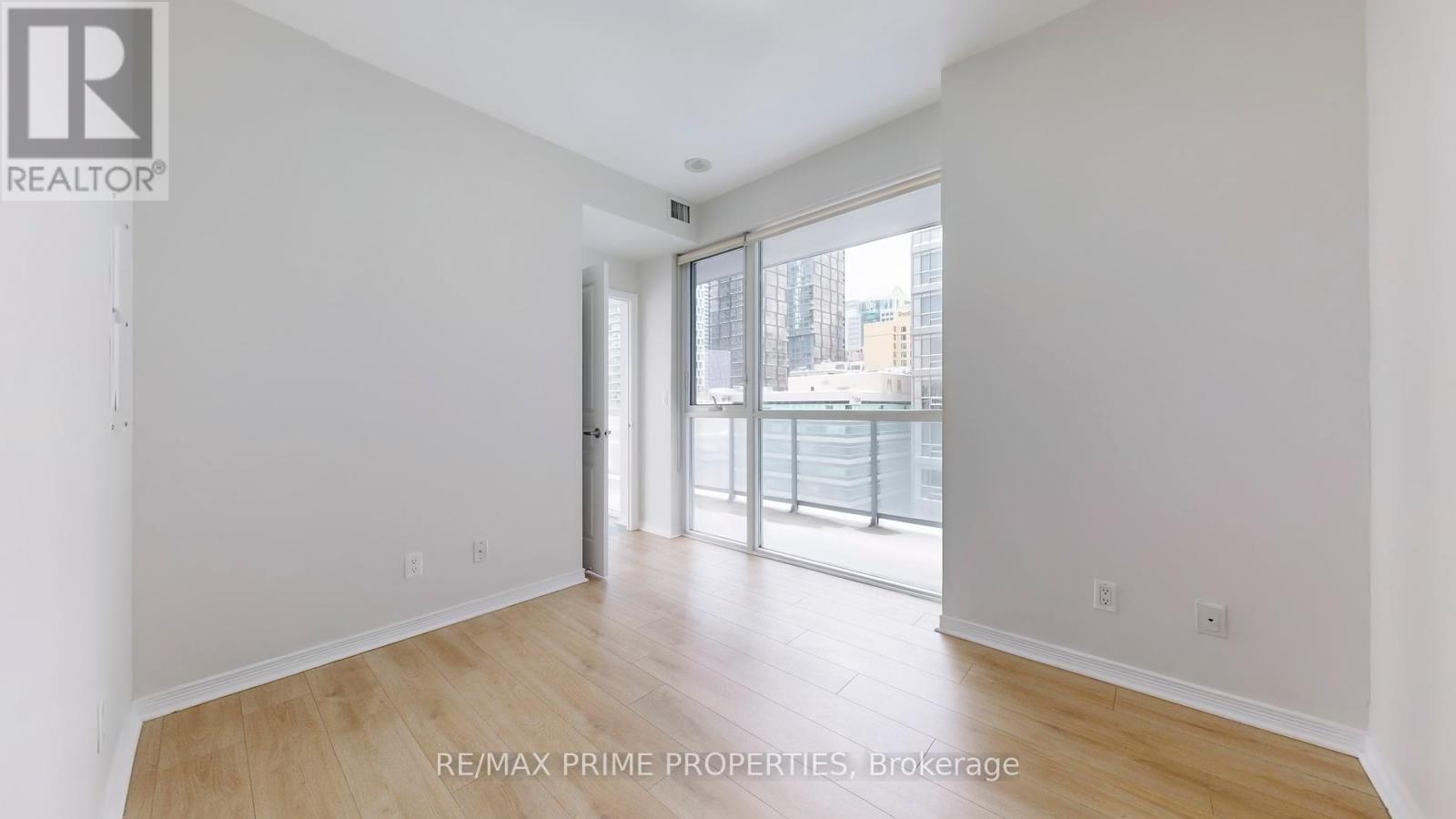 1116 - 352 Front Street W, Toronto, Ontario  M5V 0K3 - Photo 13 - C12163182