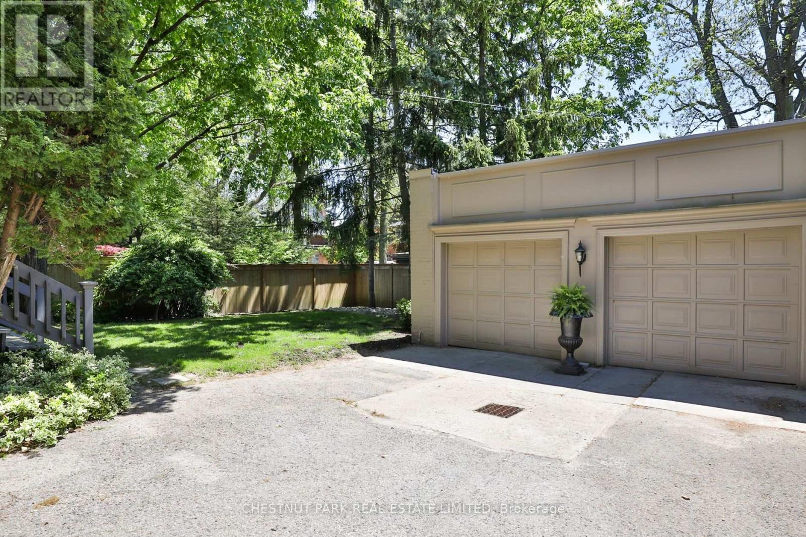 121 Roxborough Drive, Toronto, Ontario  M4W 1X5 - Photo 49 - C12163185