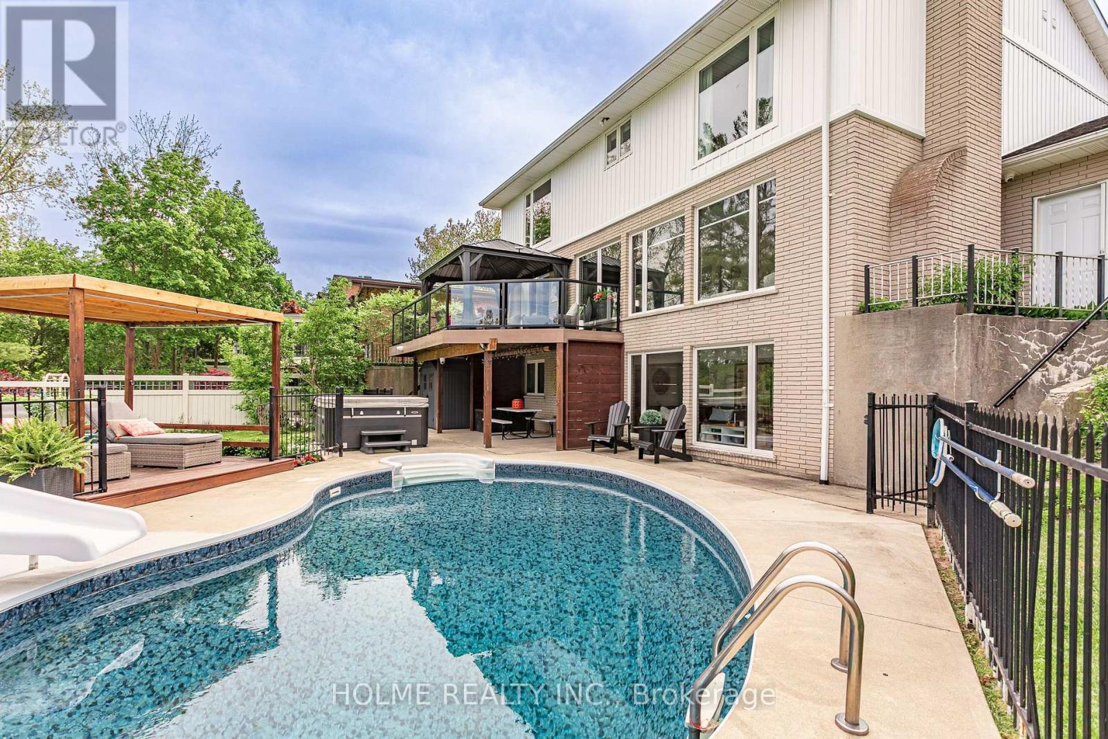 245 Riverview Drive, Strathroy Caradoc, Ontario  N7G 2G4 - Photo 33 - X12163342