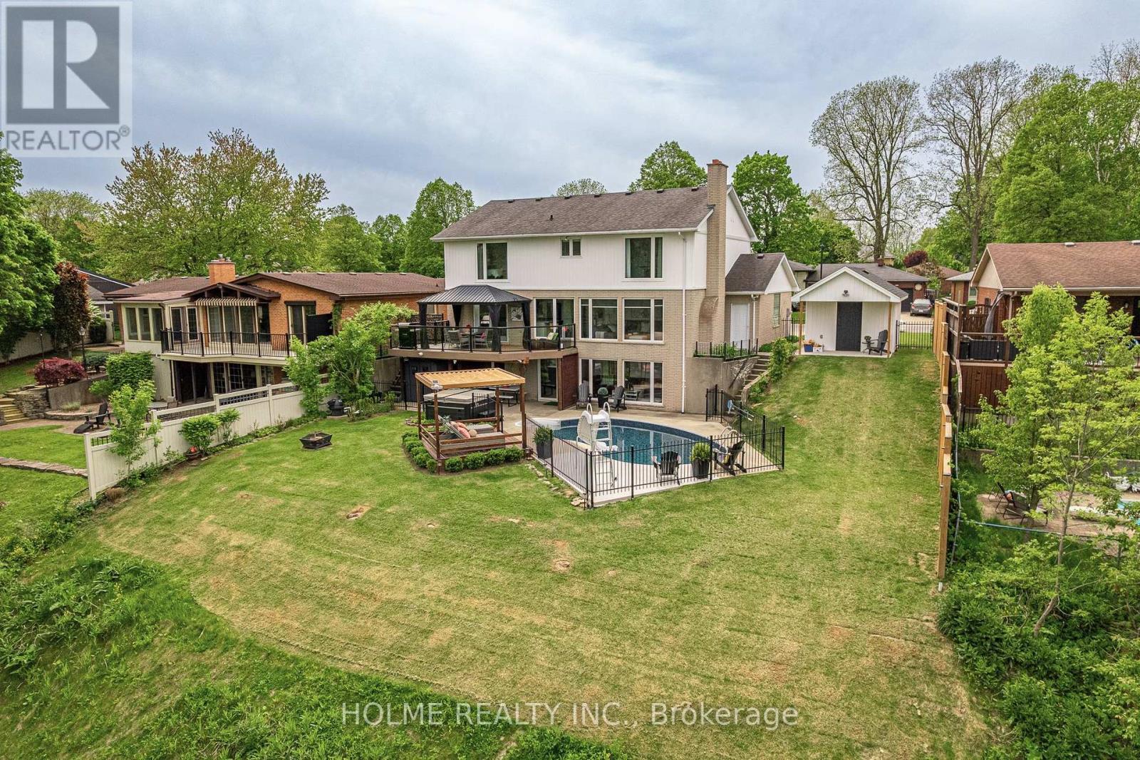 245 Riverview Drive, Strathroy Caradoc, Ontario  N7G 2G4 - Photo 41 - X12163342