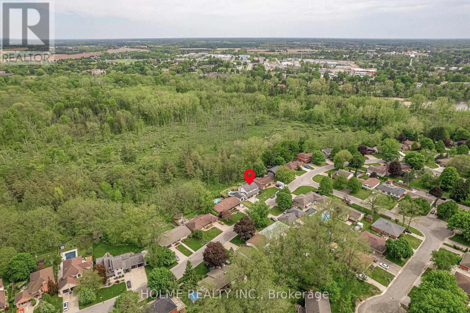 245 Riverview Drive, Strathroy Caradoc, Ontario  N7G 2G4 - Photo 45 - X12163342
