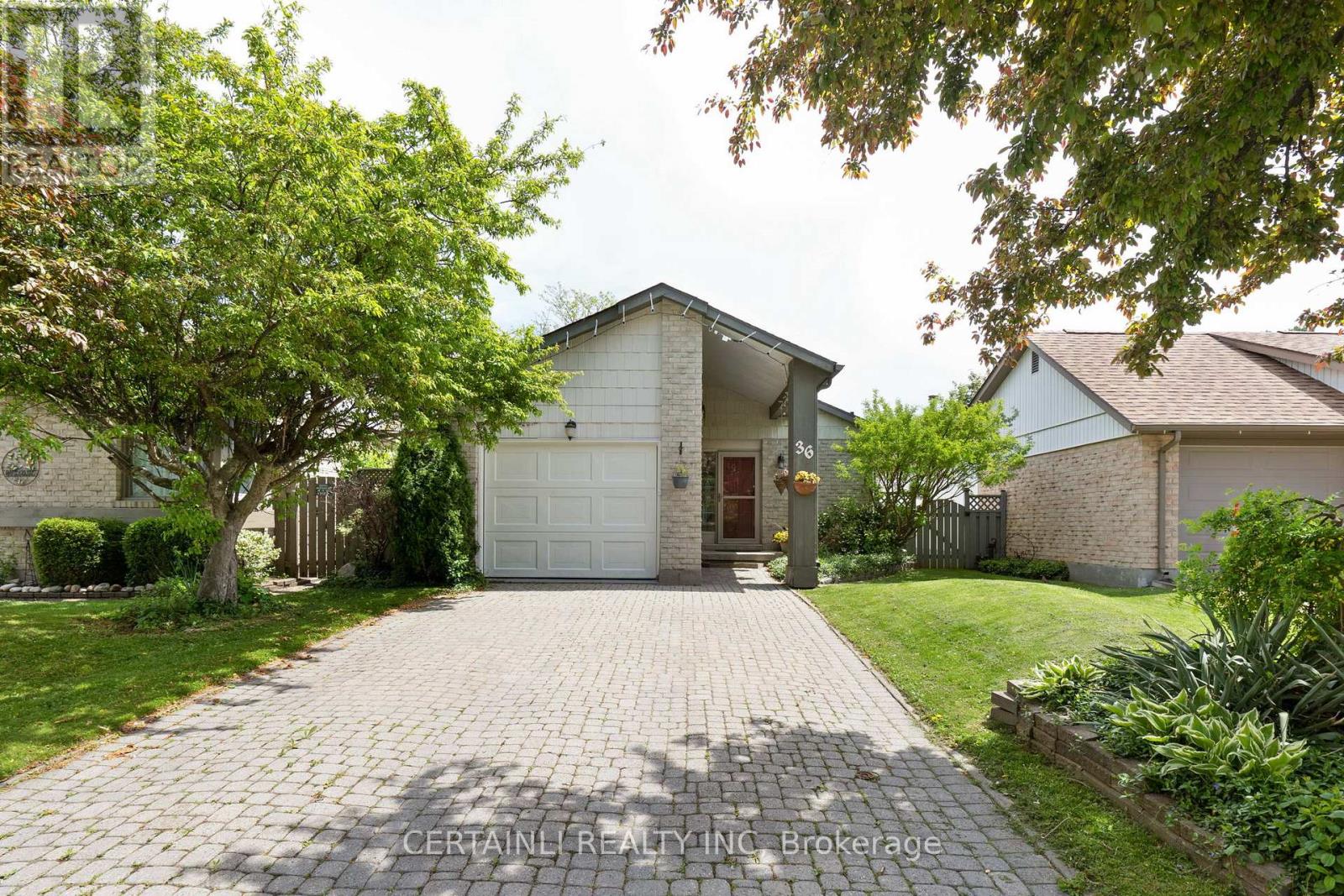 36 DALHOUSIE CRESCENT, London South, Ontario