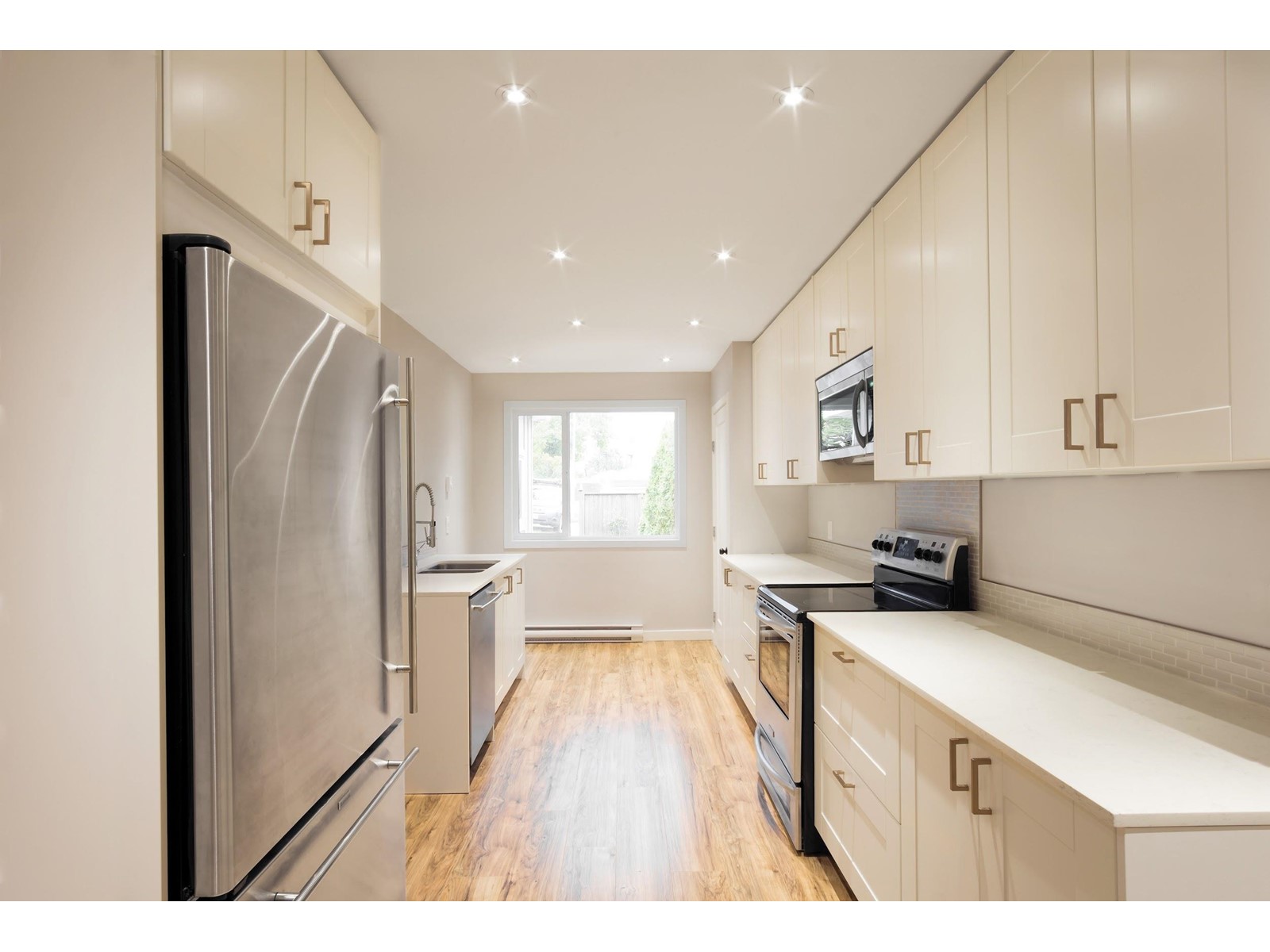 182 SPRINGFIELD DRIVE, Langley, British Columbia
