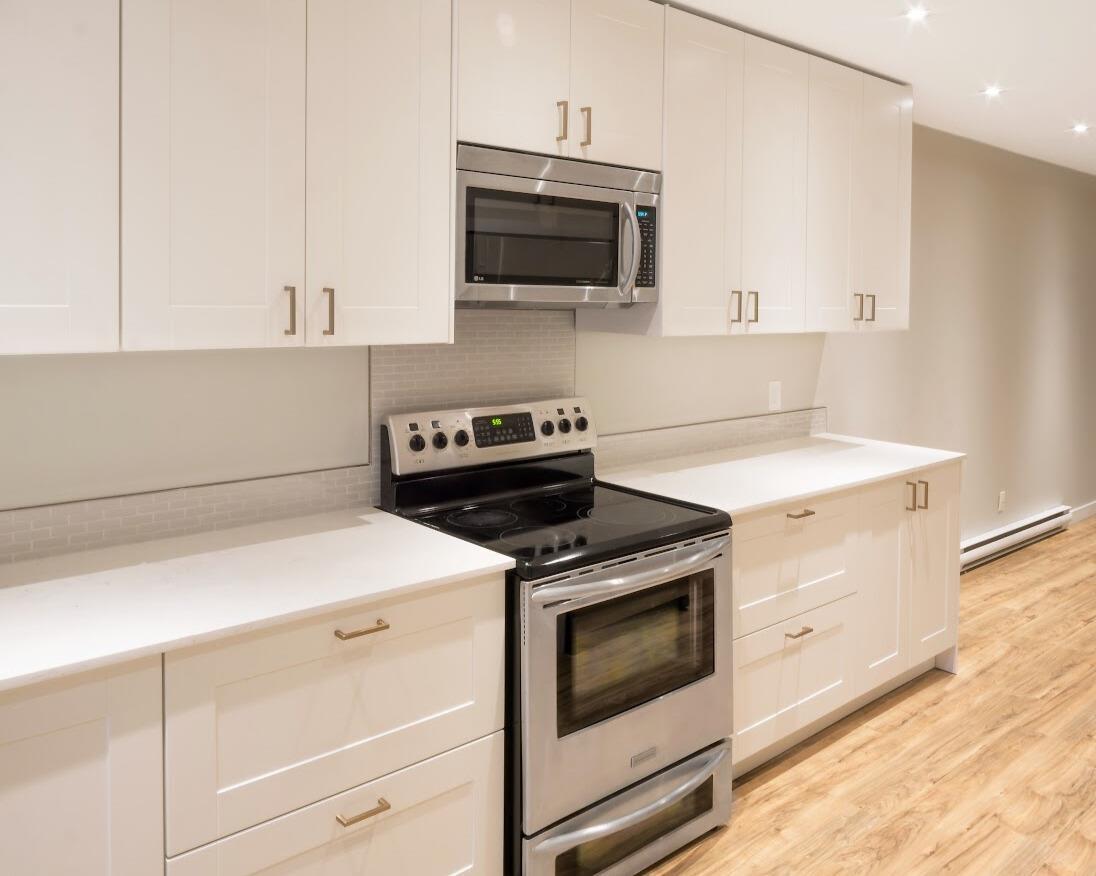 Property at 182 SPRINGFIELD DRIVE image 3