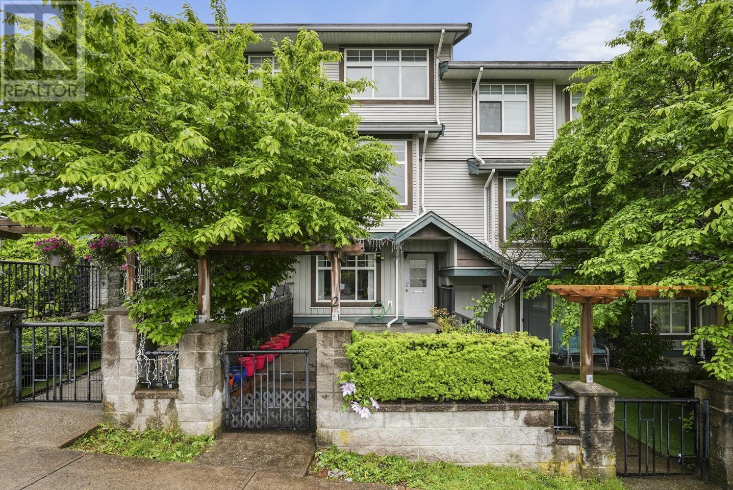 Property at 2 22466 NORTH AVENUE image 1