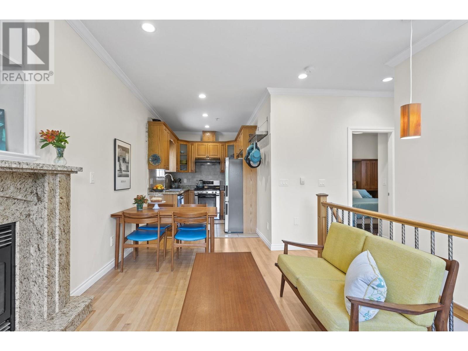 2388 Cambridge Street, Vancouver, British Columbia  V5L 1E7 - Photo 8 - R3005085