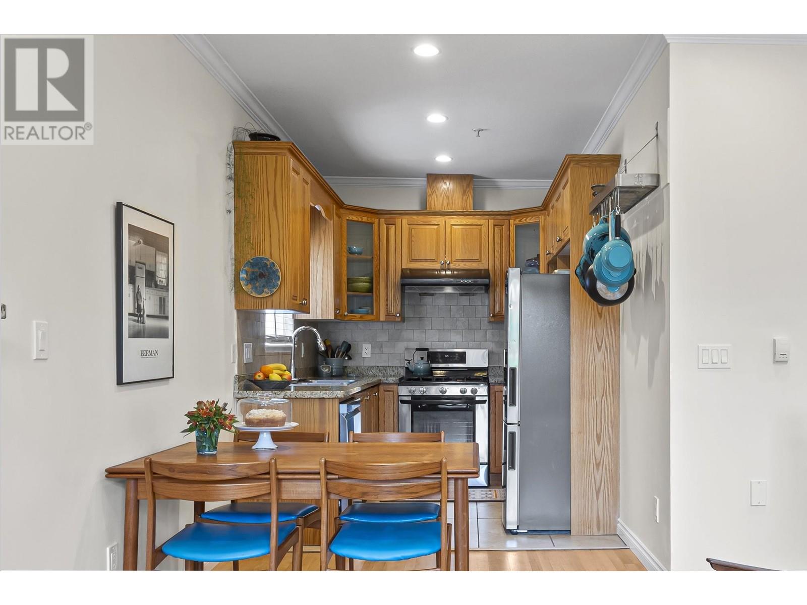 2388 Cambridge Street, Vancouver, British Columbia  V5L 1E7 - Photo 9 - R3005085