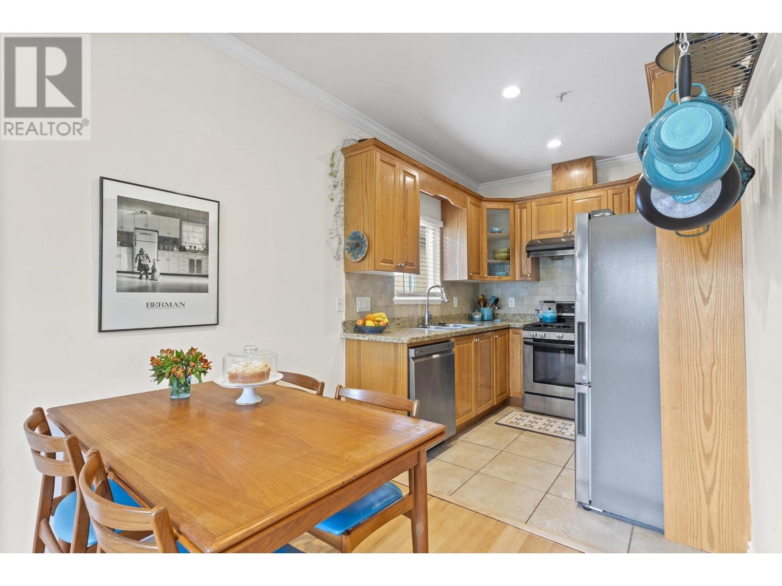 2388 Cambridge Street, Vancouver, British Columbia  V5L 1E7 - Photo 12 - R3005085