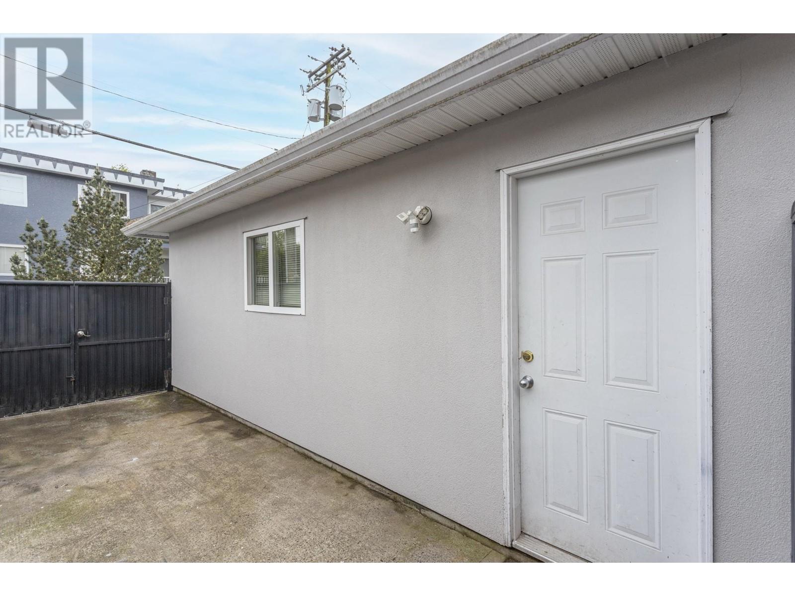 2388 Cambridge Street, Vancouver, British Columbia  V5L 1E7 - Photo 29 - R3005085