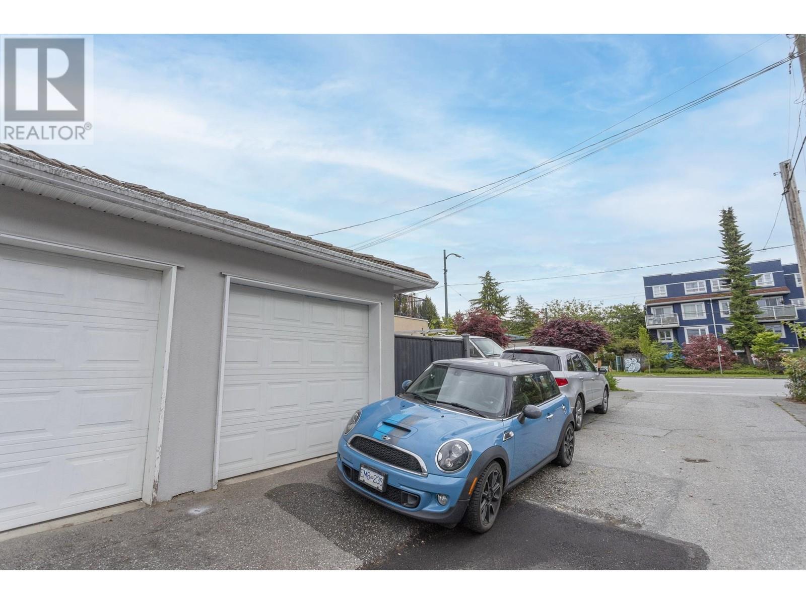 2388 Cambridge Street, Vancouver, British Columbia  V5L 1E7 - Photo 30 - R3005085