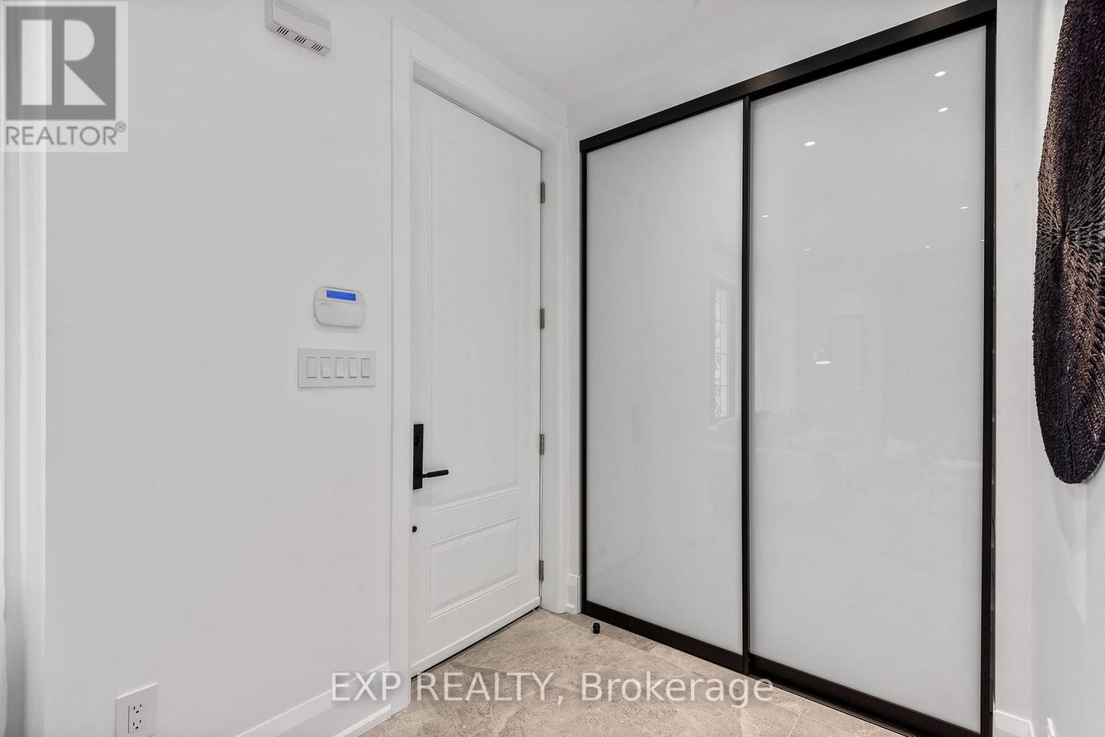180 Glenwood Crescent, Toronto (O'connor-Parkview), Ontario  M4B 1K4 - Photo 7 - E12163084