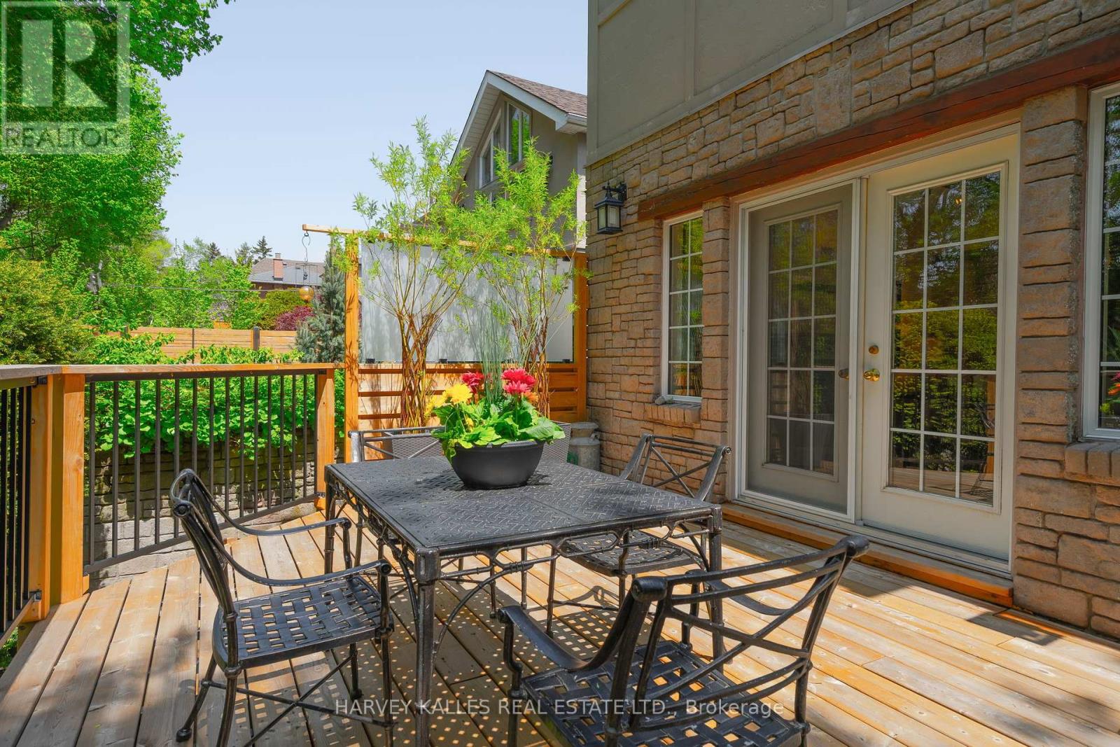 94 Brooklawn Avenue, Toronto, Ontario  M1M 2P6 - Photo 24 - E12163087