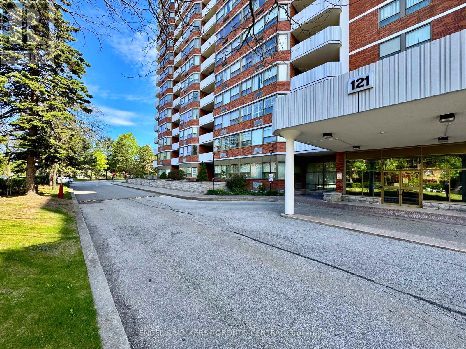 1016 - 121 Ling Road, Toronto, Ontario  M1E 4Y2 - Photo 2 - E12163122