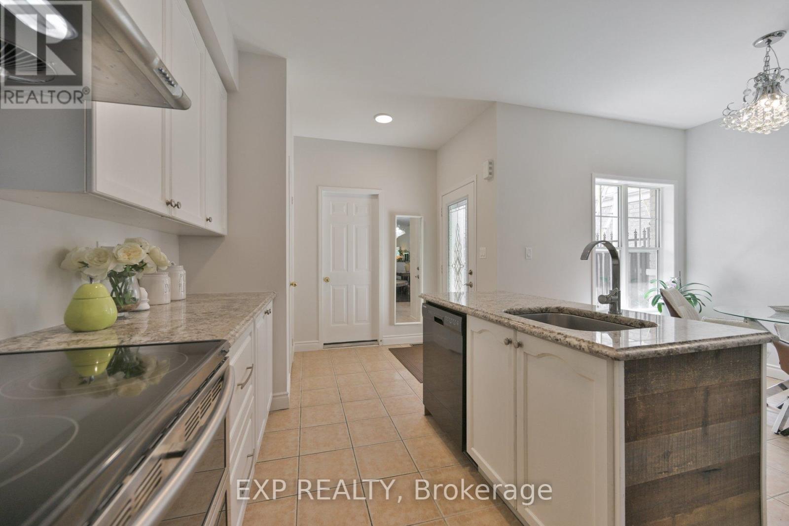 25 Wharfside Lane, Toronto, Ontario  M1C 5K8 - Photo 6 - E12163181