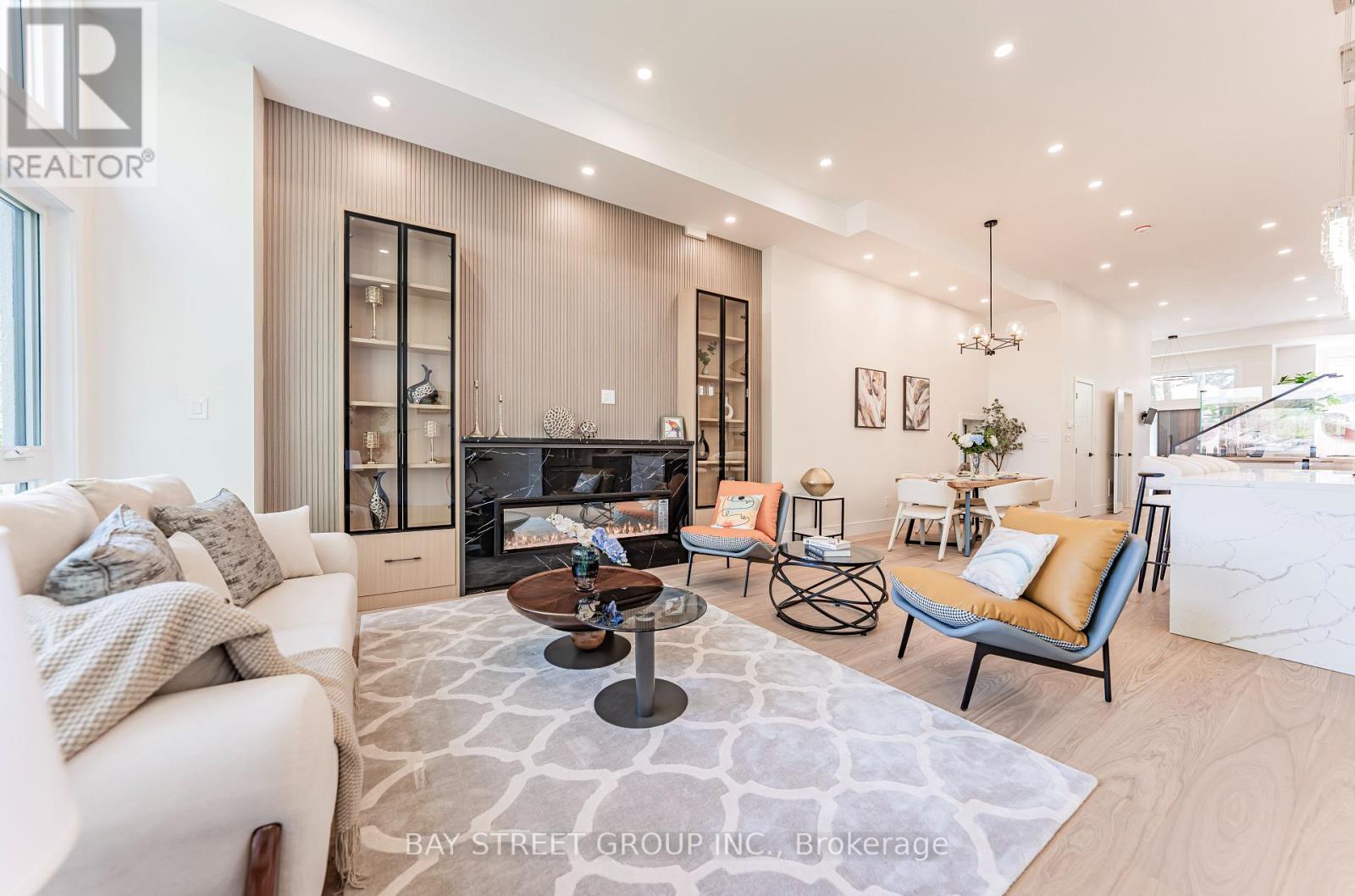 186 Holborne Avenue, Toronto, Ontario  M4C 2R8 - Photo 12 - E12163247