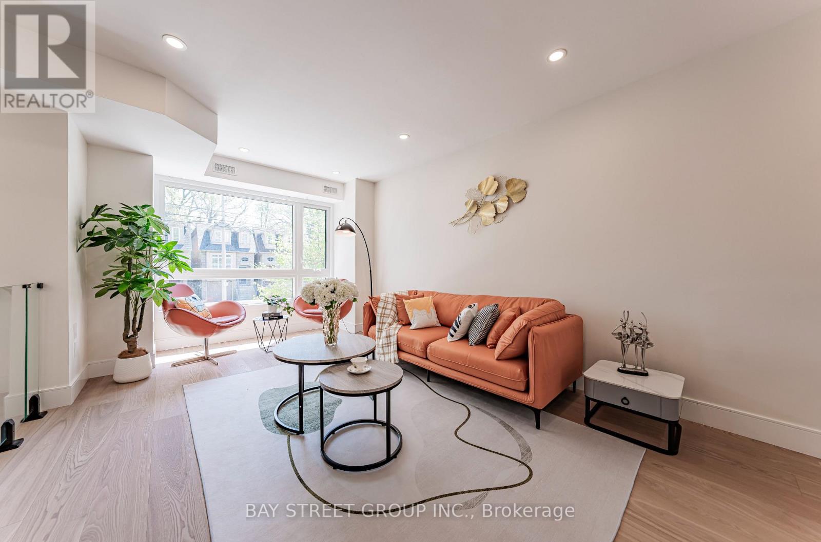 186 Holborne Avenue, Toronto, Ontario  M4C 2R8 - Photo 17 - E12163247