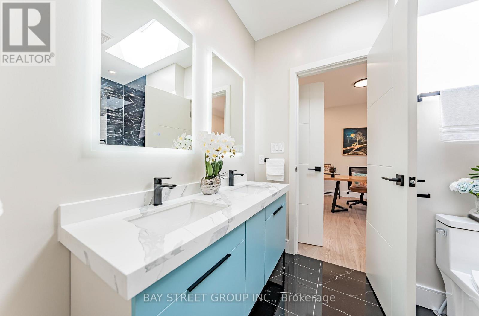186 Holborne Avenue, Toronto, Ontario  M4C 2R8 - Photo 29 - E12163247