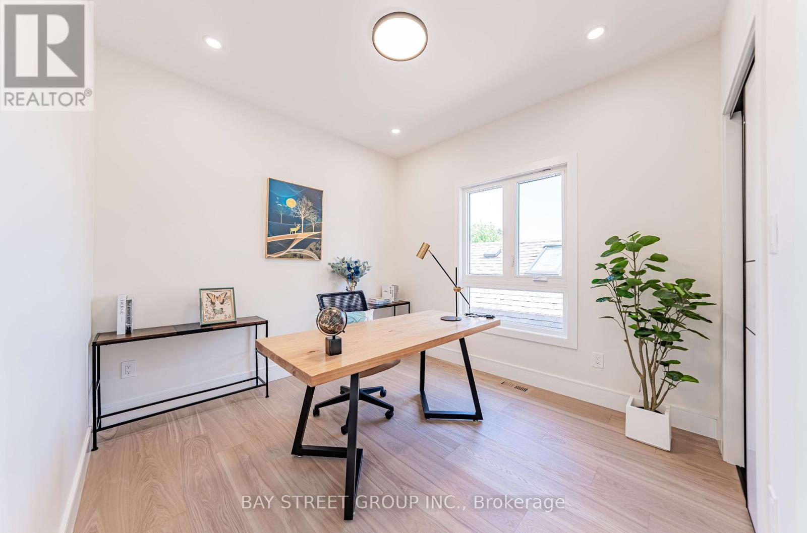 186 Holborne Avenue, Toronto, Ontario  M4C 2R8 - Photo 31 - E12163247