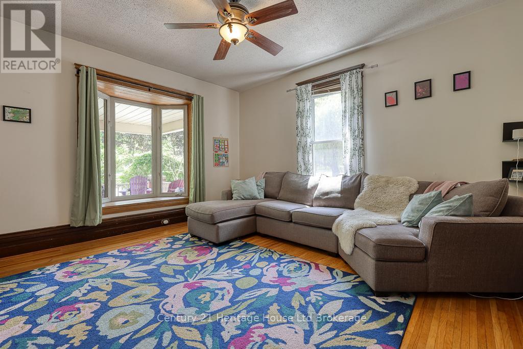 113 Light Street, Woodstock, Ontario  N4S 6H2 - Photo 10 - X12130735
