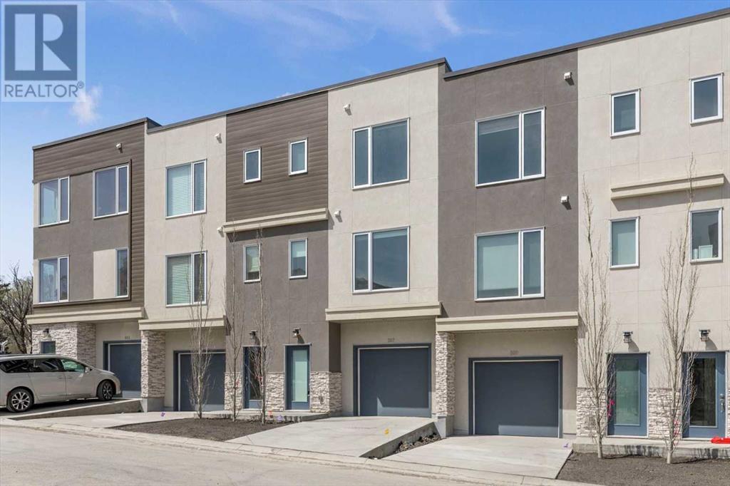Property at 507 Shawnee Square SW image 1
