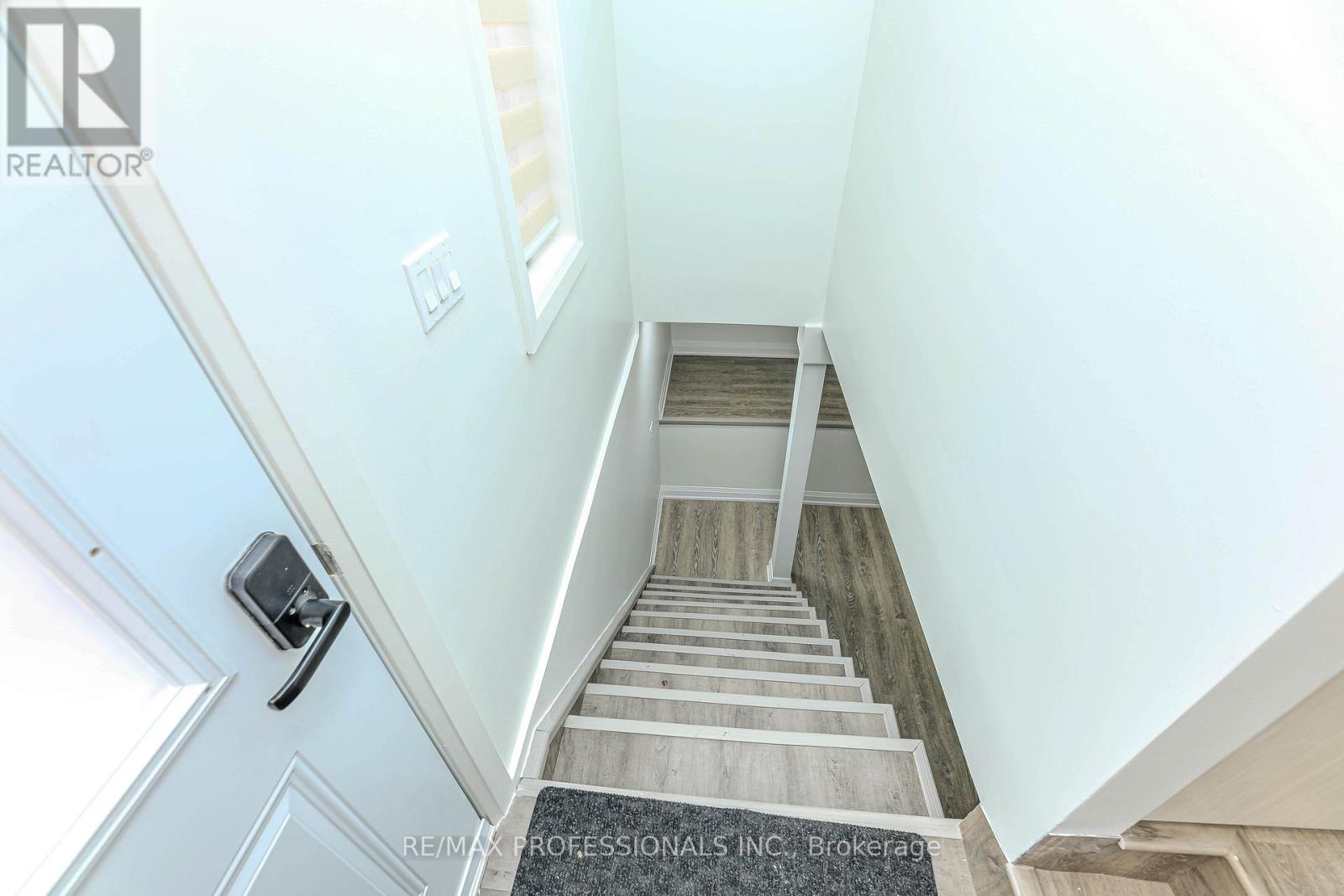 1 - 295 Deepsprings Crescent, Vaughan, Ontario  L6A 3L6 - Photo 34 - N12163202