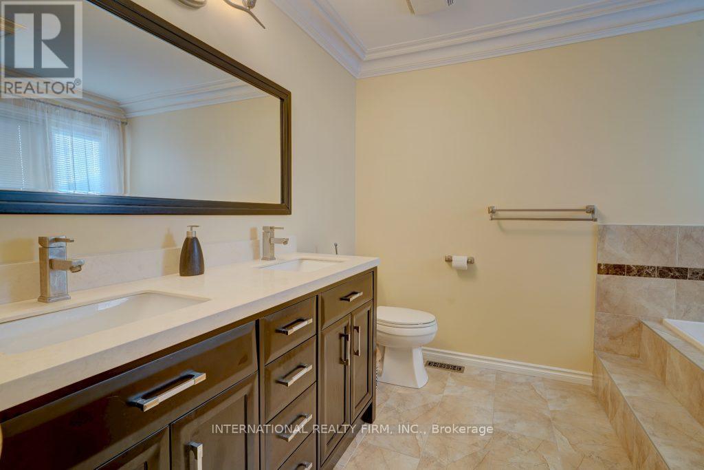 42 Matthew Drive, Vaughan, Ontario  L4L 9B4 - Photo 28 - N12163212