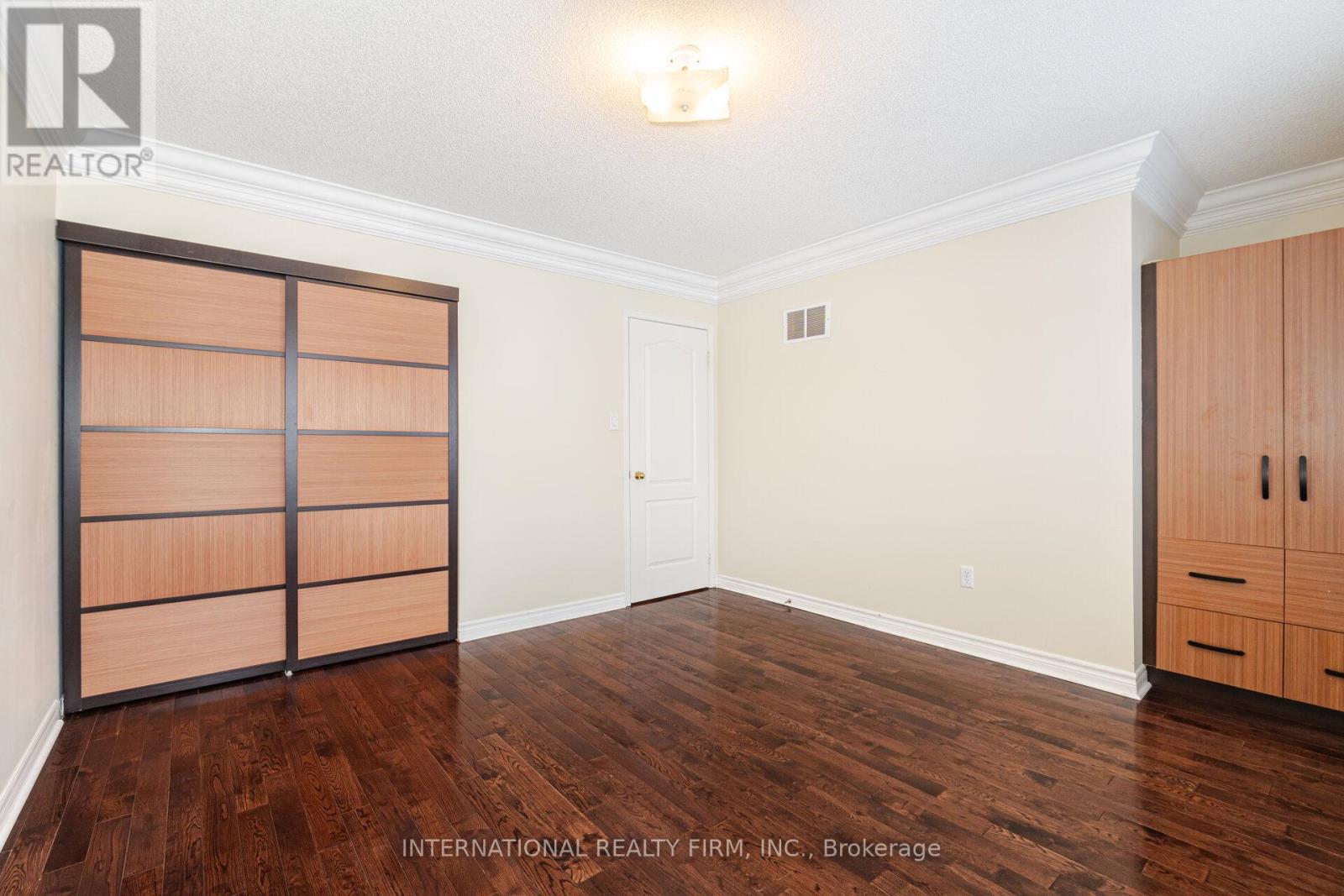 42 Matthew Drive, Vaughan, Ontario  L4L 9B4 - Photo 31 - N12163212