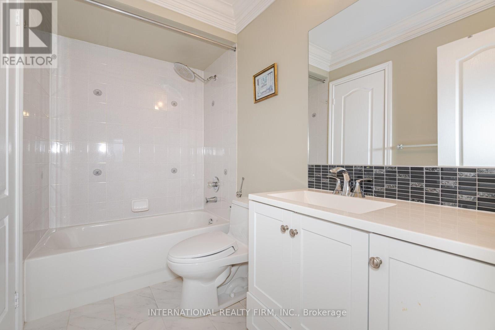 42 Matthew Drive, Vaughan, Ontario  L4L 9B4 - Photo 34 - N12163212