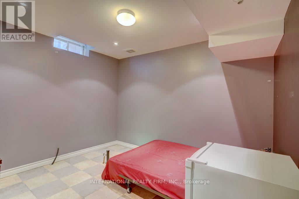 42 Matthew Drive, Vaughan, Ontario  L4L 9B4 - Photo 39 - N12163212