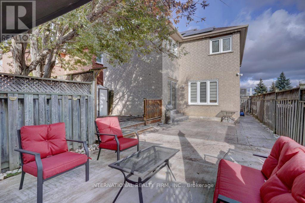 42 Matthew Drive, Vaughan, Ontario  L4L 9B4 - Photo 45 - N12163212