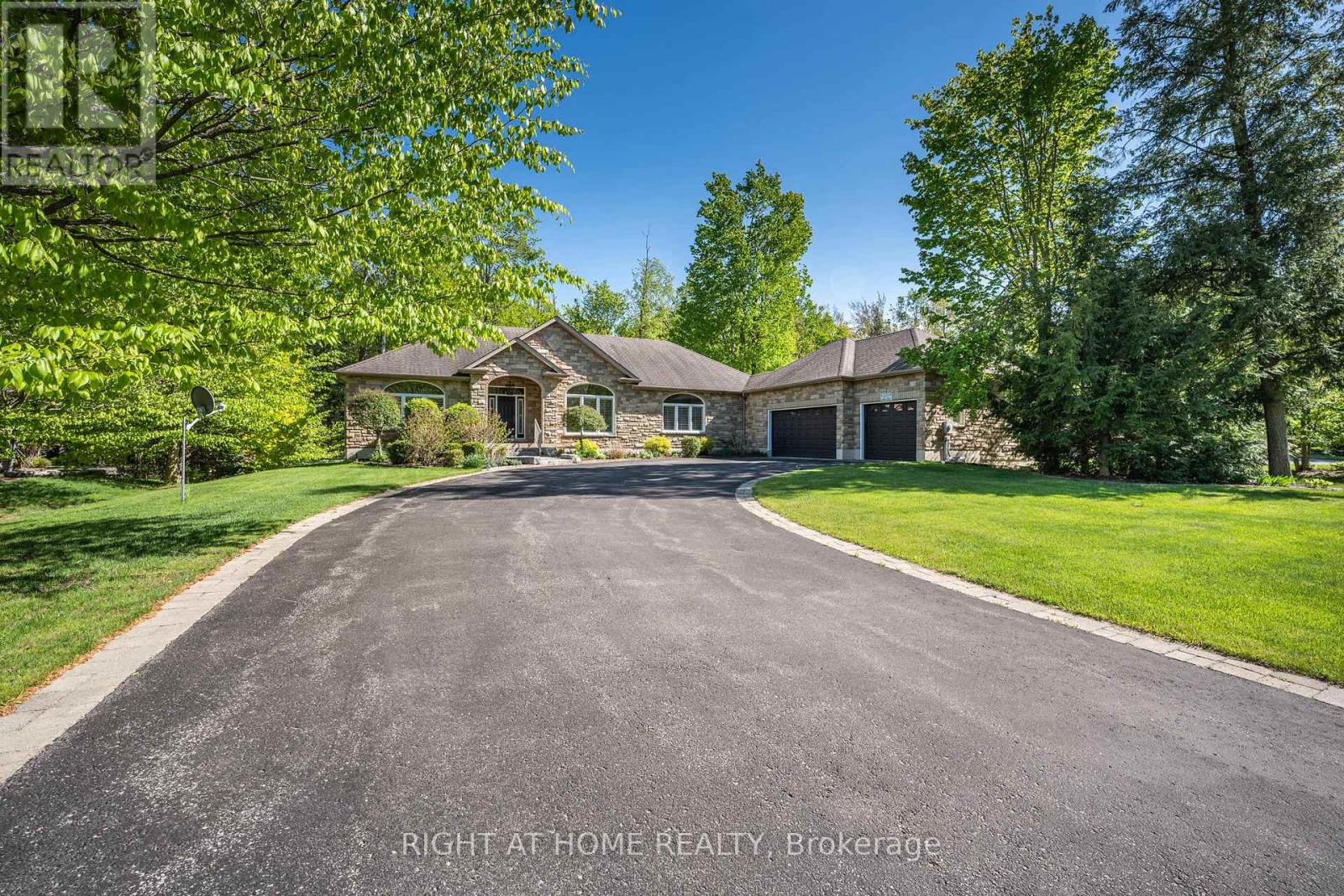 Property at 1205 SEADON ROAD image 3