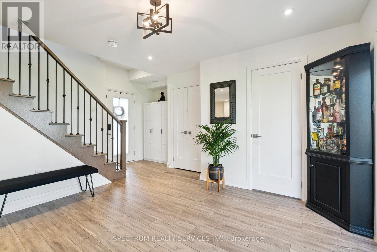 Property at 29 SHELBURNE AVENUE image 5