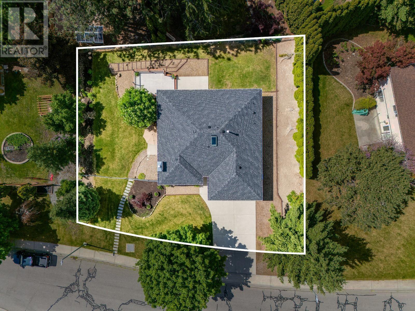 2367 Shannon Woods Drive, West Kelowna, British Columbia  V4T 2L9 - Photo 33 - 10340335