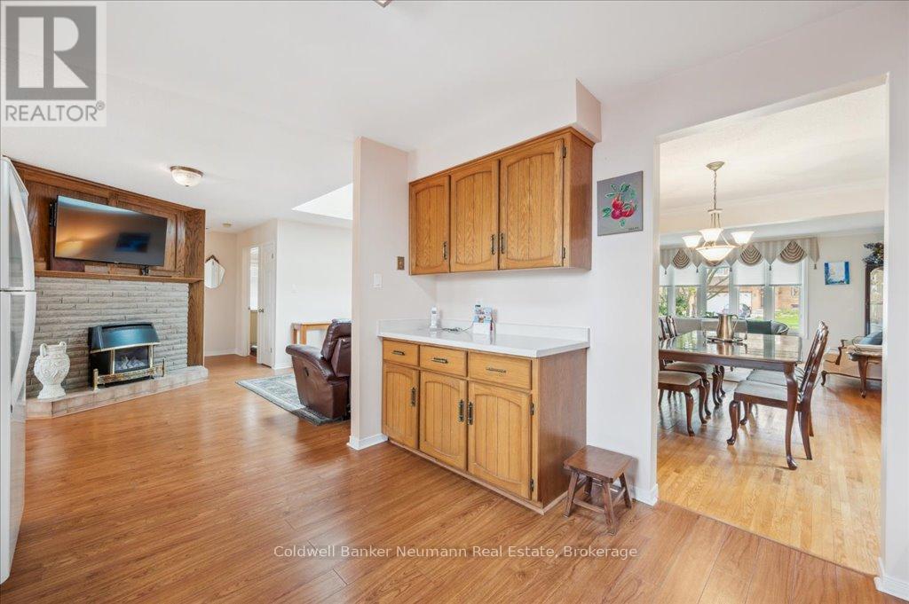 17 Brazolot Drive, Guelph, Ontario  N1G 4M1 - Photo 14 - X12163336
