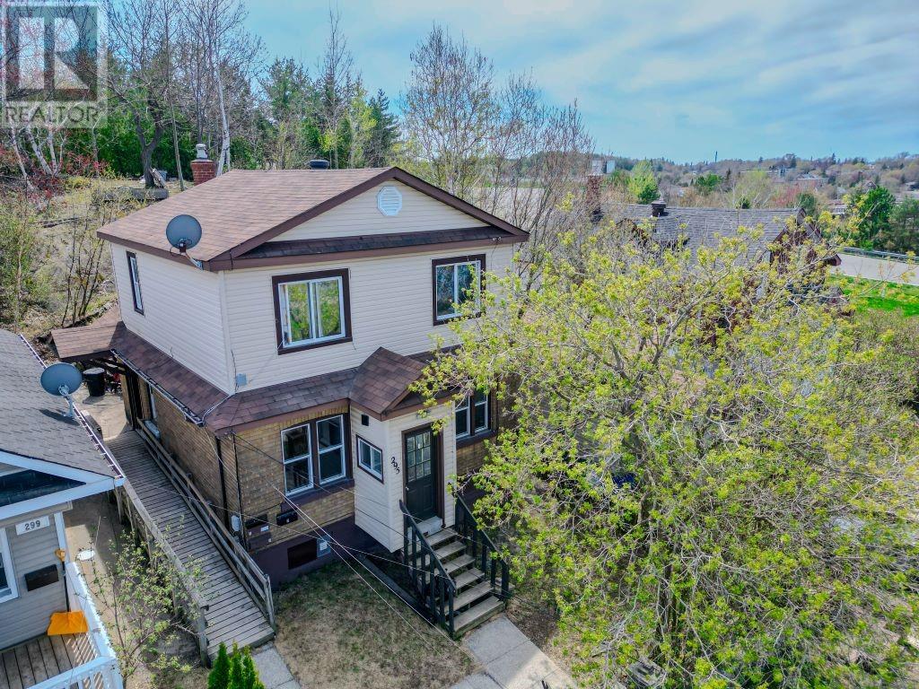 295 Van Horne Street, Sudbury, Ontario  P3B 1J1 - Photo 1 - 2122260