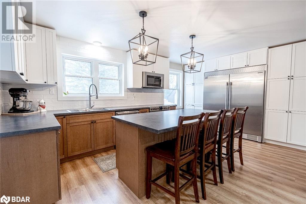 Property at 7816 6TH Line image 5