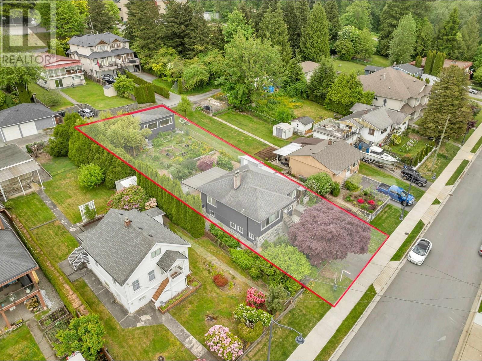 1305 Thomas Avenue, Coquitlam, British Columbia  V3K 2L4 - Photo 2 - R3002740