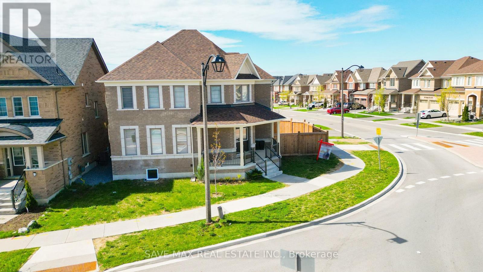 2576 Bandsman Crescent, Oshawa, Ontario  L1L 0M1 - Photo 5 - E12162996
