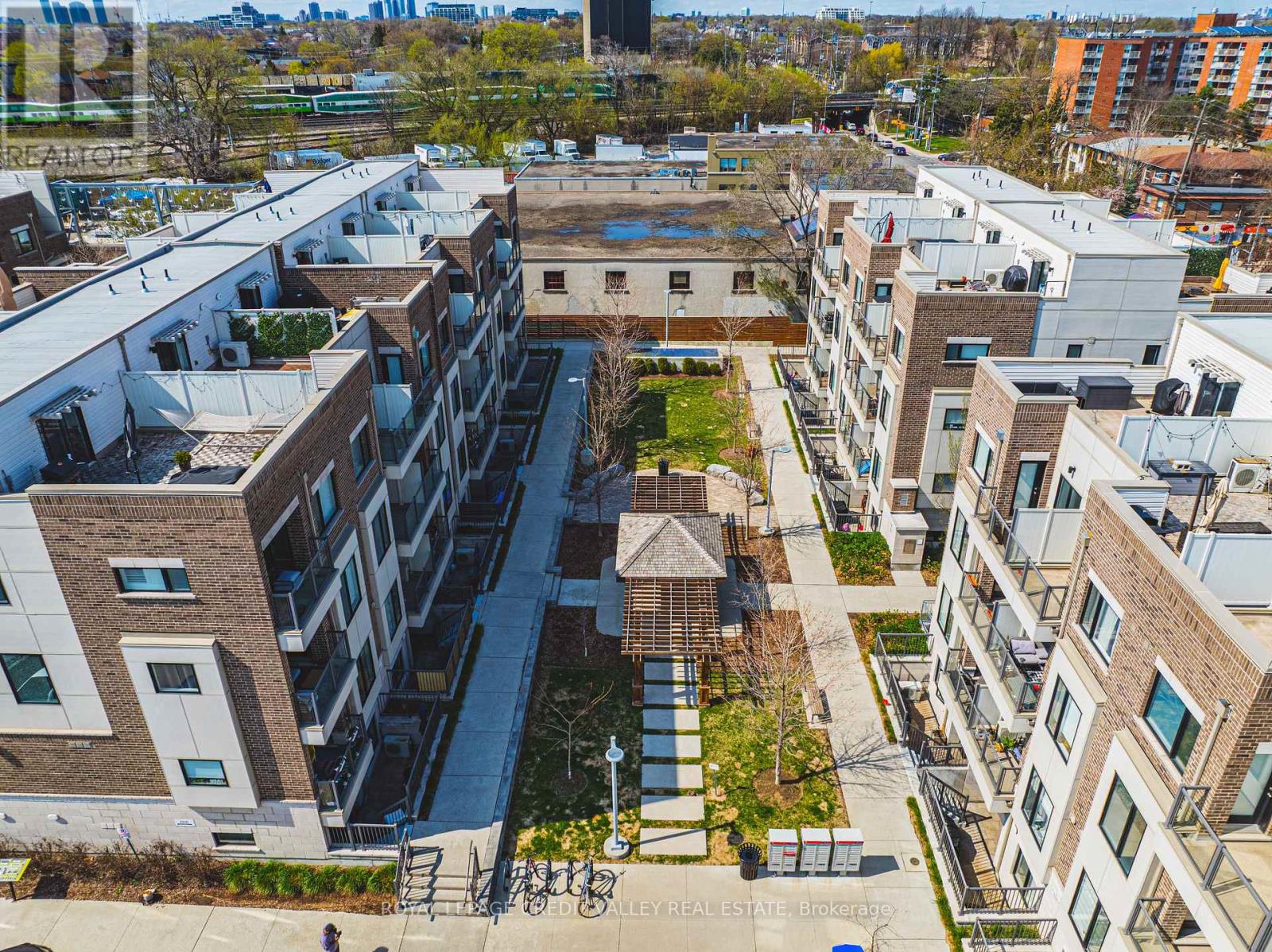 116 - 256 Royal York Road E, Toronto, Ontario  M8V 1Y8 - Photo 38 - W12130132