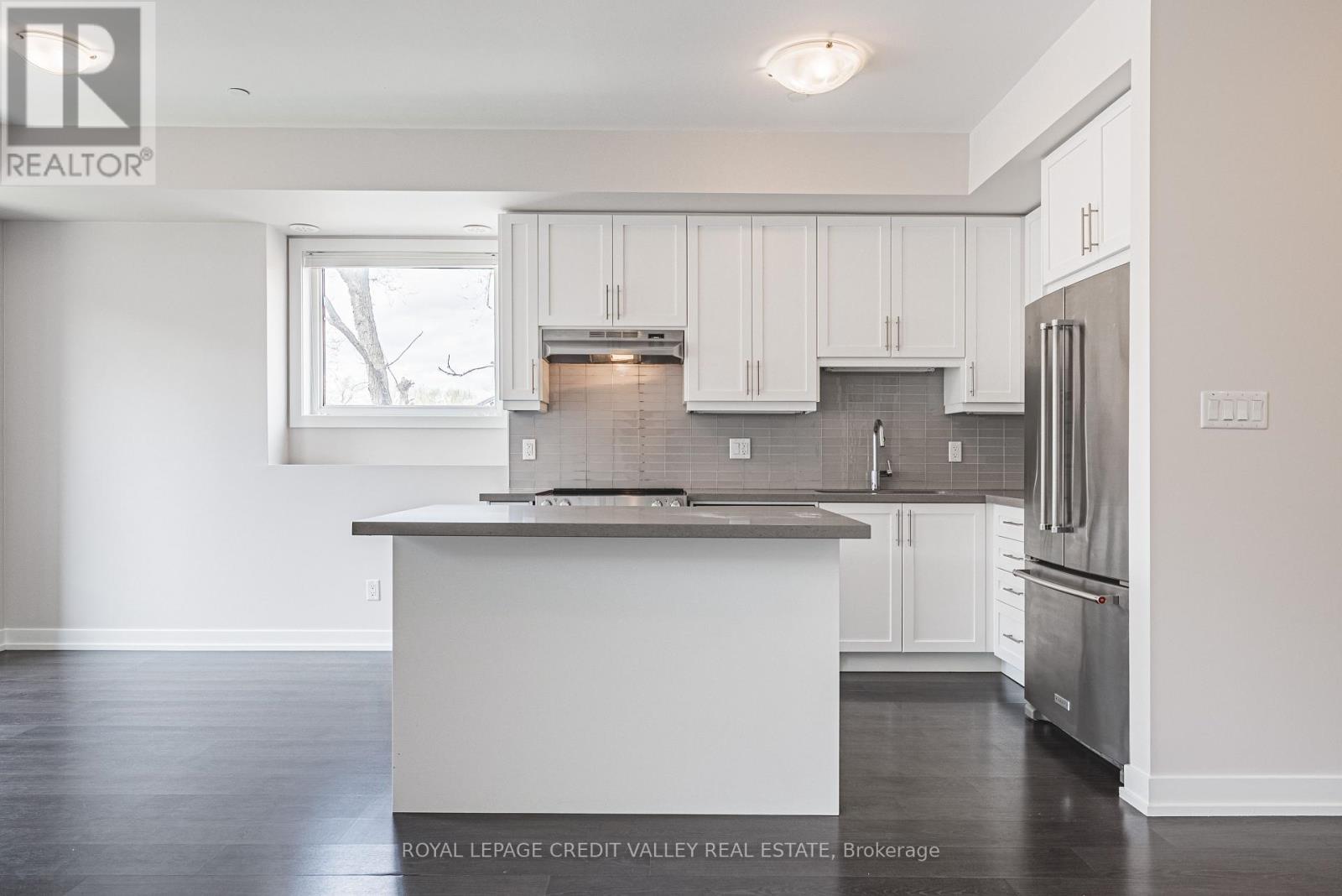116 - 256 Royal York Road E, Toronto, Ontario  M8V 1Y8 - Photo 6 - W12130132