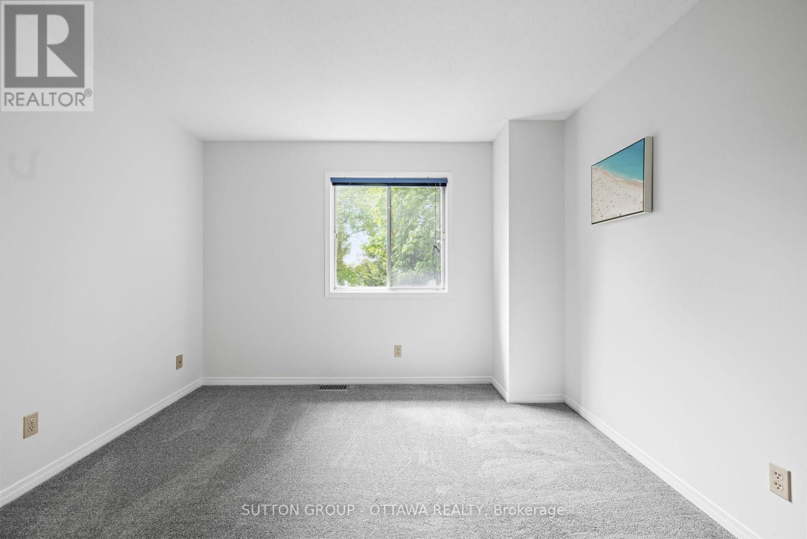 218 Switzer Avenue, Ottawa, Ontario  K1Z 7H9 - Photo 12 - X12163311