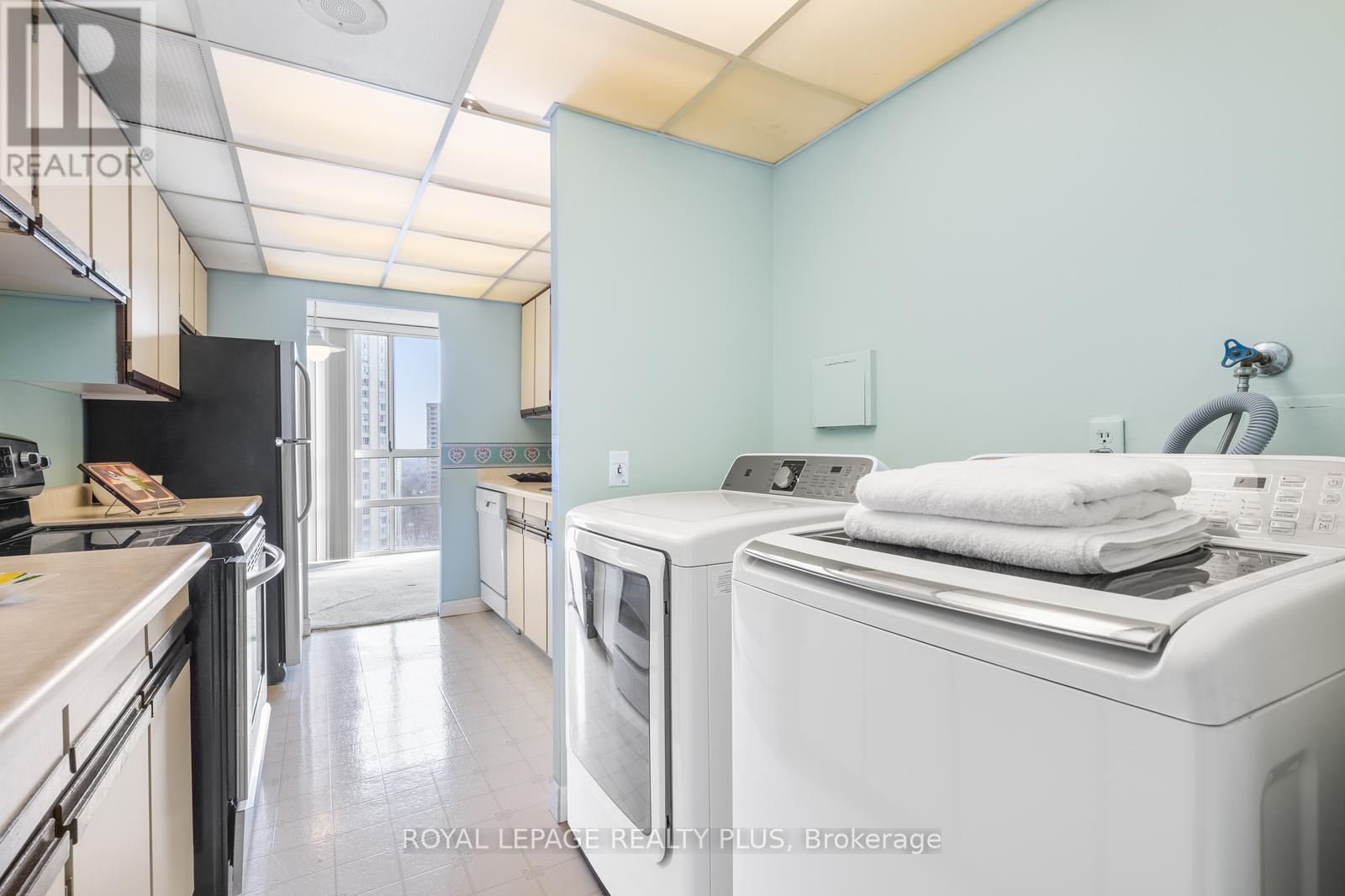 1002 - 3650 Kaneff Crescent, Mississauga, Ontario  L5A 4A1 - Photo 15 - W12000662