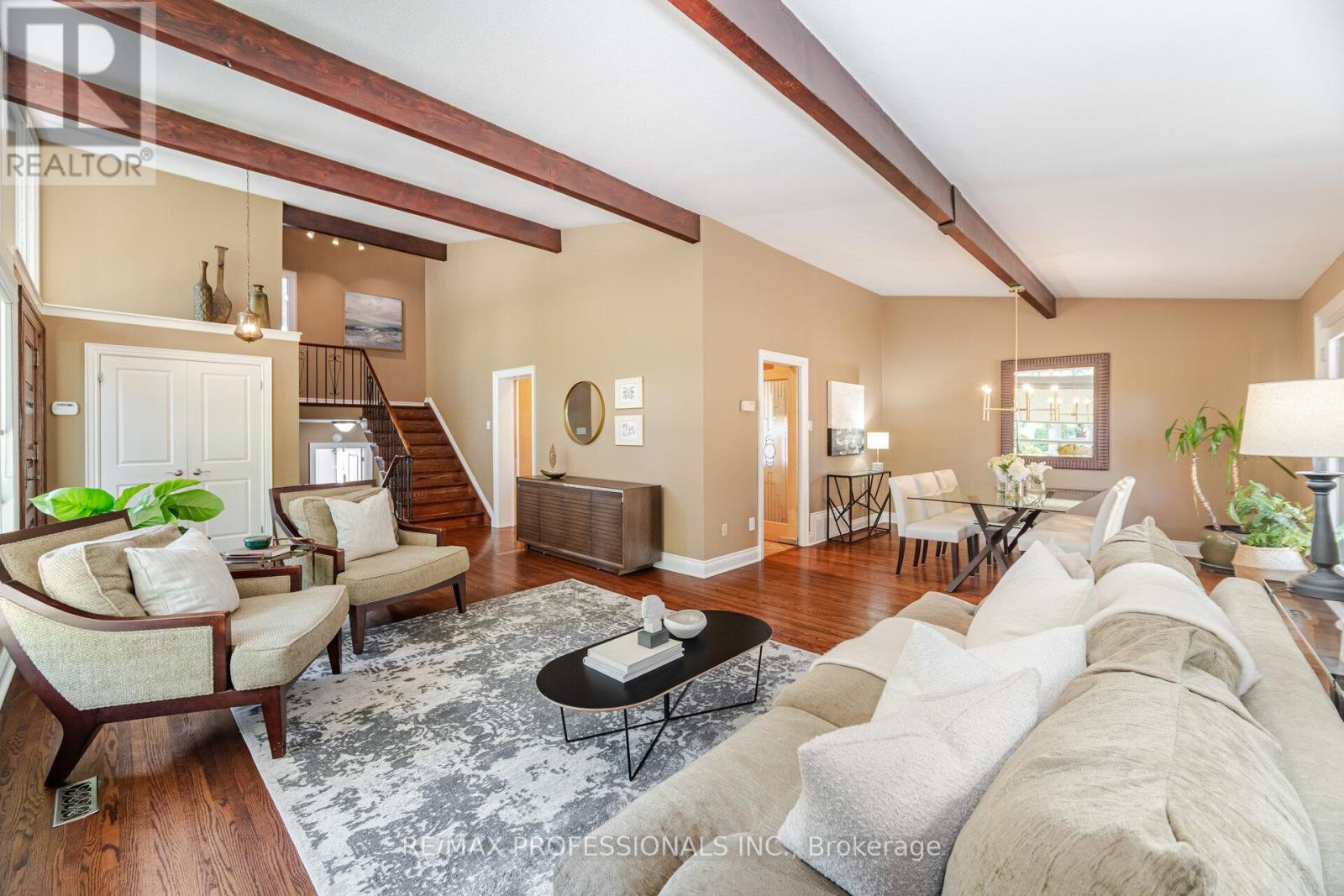 8 Silverthorne Bush Drive, Toronto, Ontario  M9C 2X5 - Photo 11 - W12161836