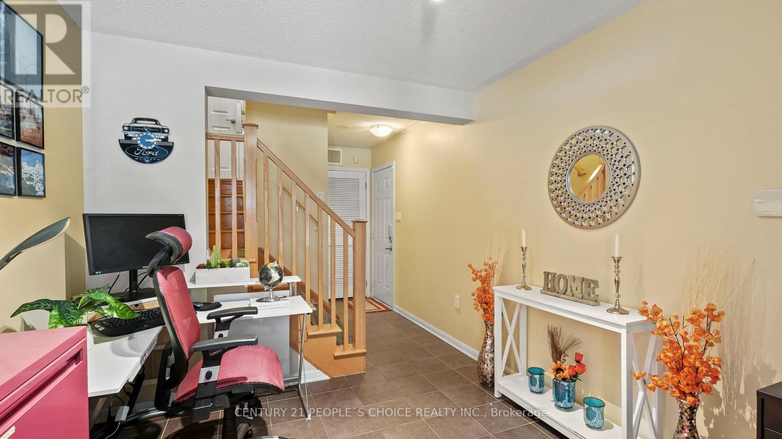897 Willingdon Crescent, Milton, Ontario  L9T 0Z7 - Photo 2 - W12163089