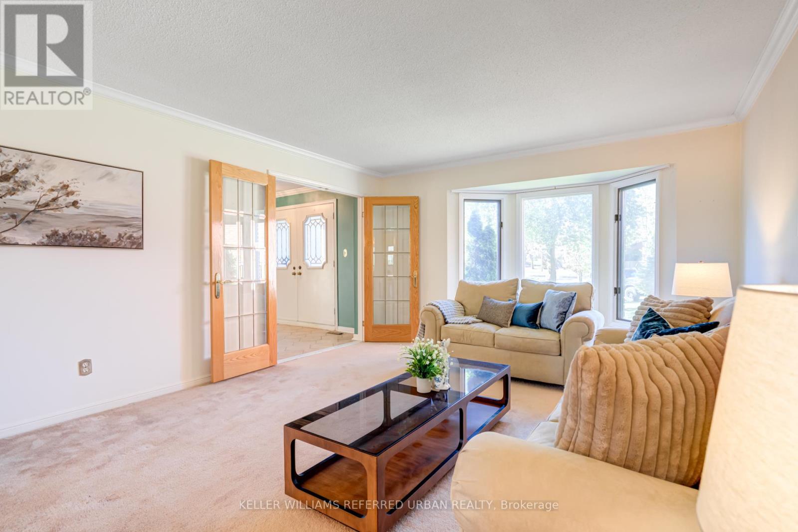 4175 Tall Pine Court, Mississauga, Ontario  L5C 3S7 - Photo 10 - W12163090
